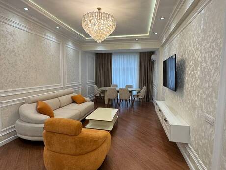 Elan №6581888 - Bakı, 28 May m., 3 otaqlı, 85 m², 15/17 mərtəbə