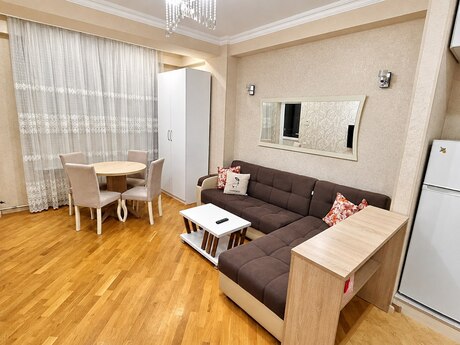 Elan №6582113 - Bakı, Şah İsmayıl Xətai m., 2 otaqlı, 50 m², 7/12 mərtəbə
