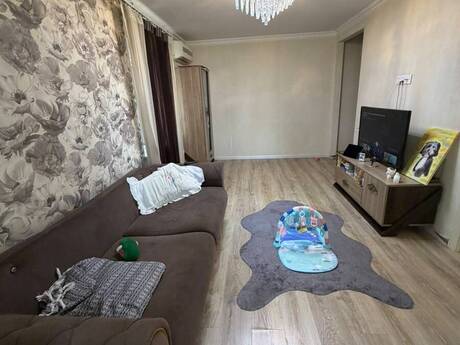 Elan №6582580 - Bakı, Nizami m., 2 otaqlı, 40 m², 5/5 mərtəbə