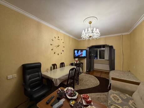 Elan №6582974 - Bakı, Yeni Günəşli q., 3 otaqlı, 70 m², 5/9 mərtəbə