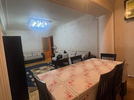 Объявление №6583169 - Баку, м. Гянджлик, 4-комн., 90 м², 4/9 этаж