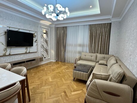 Elan №6583211 - Bakı, Ağ şəhər q., 3 otaqlı, 110 m², 4/7 mərtəbə