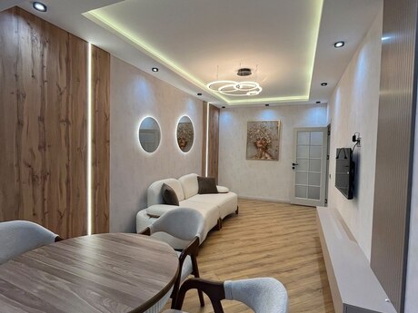 Объявление №6475347 - Баку, Хатаинский р., 2-комн., 64 м², 4/5 этаж