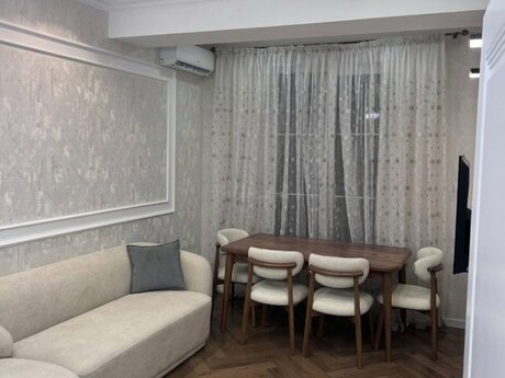Elan №6583332 - Bakı, Səbail r., 2 otaqlı, 43 m², 3/4 mərtəbə