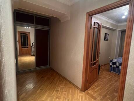 Объявление №6583418 - Баку, м. Гянджлик, 4-комн., 100 м², 1/1 этаж