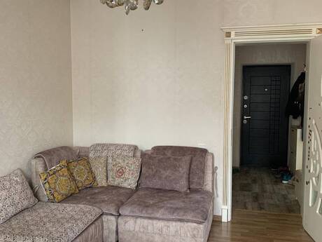 Elan №6583527 - Bakı, Bayıl q., 3 otaqlı, 70 m², 3/3 mərtəbə
