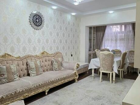 Объявление №6583680 - Баку, пос. Бакиханова, 4-комн., 120 м², 3/9 этаж