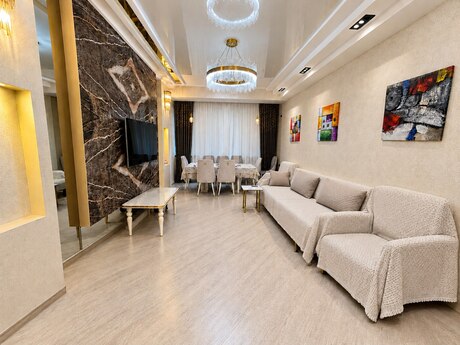 Elan №6583693 - Bakı, Nəsimi r., 4 otaqlı, 135 m², 3/15 mərtəbə
