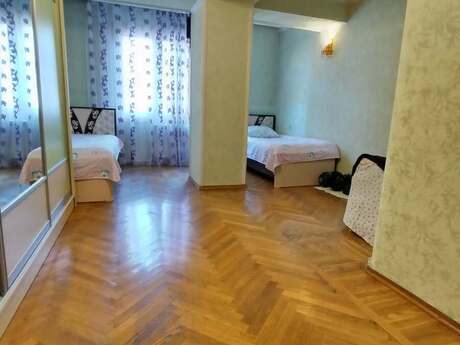 Объявление №6583871 - Баку, м. Иншаатчылар, 3-комн., 90 м², 2/9 этаж
