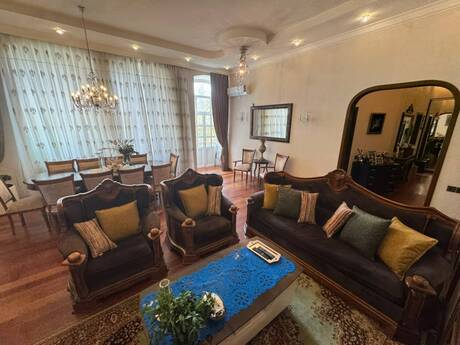 Объявление №6583974 - Баку, м. Ичеришехер, 4-комн., 150 м², 4/4 этаж