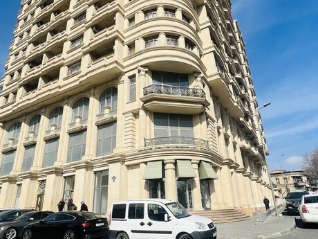 Elan №6584114 - Bakı, Nizami m., 5 otaqlı, 219 m², 3/15 mərtəbə