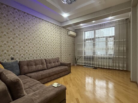 Объявление №6584129 - Баку, м. Ази Асланов, 2-комн., 70 м², 3/7 этаж