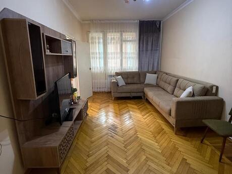 Elan №6584289 - Bakı, 8 Noyabr m., 2 otaqlı, 50 m², 3/5 mərtəbə