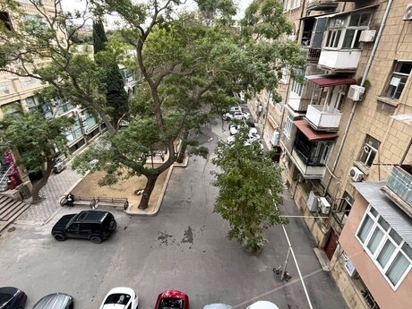 Объявление №6584314 - Баку, м. Нариман Нариманов, 2-комн., 60 м², 4/4 этаж