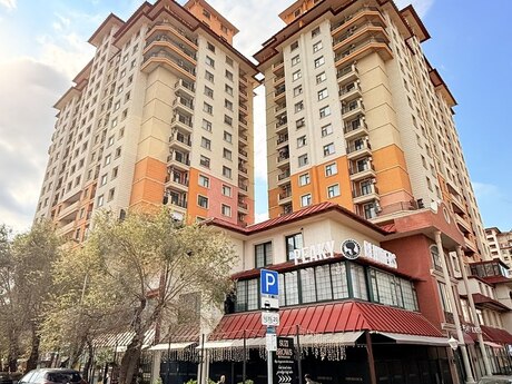 Elan №6446810 - Bakı, Qara Qarayev m., 4 otaqlı, 186 m², 15/17 mərtəbə