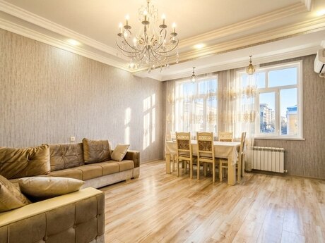 Объявление №6585092 - Баку, м. Халглар Достлугу, 3-комн., 100 м², 4/18 этаж