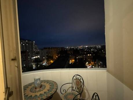 Elan №6585557 - Bakı, Xalqlar Dostluğu m., 4 otaqlı, 145 m², 10/18 mərtəbə