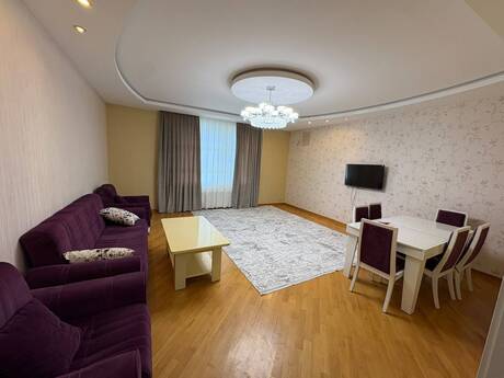 Elan №6586434 - Bakı, Gənclik m., 2 otaqlı, 100 m², 12/18 mərtəbə