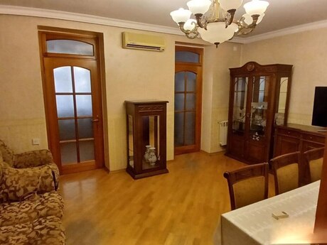 Elan №6586588 - Bakı, Nərimanov r., 2 otaqlı, 70 m², 3/6 mərtəbə