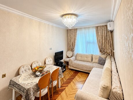 Объявление №6586638 - Баку, м. Ахмедлы, 5-комн., 135 м², 7/9 этаж