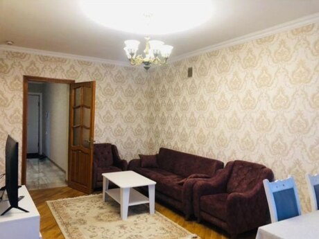 Elan №6586902 - Bakı, Sahil m., 3 otaqlı, 75 m², 4/4 mərtəbə