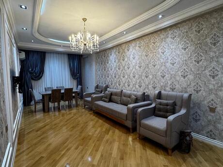 Elan №6587001 - Bakı, Neftçilər m., 3 otaqlı, 130 m², 12/24 mərtəbə