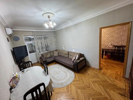 Elan №6486922 - Bakı, Neftçilər m., 4 otaqlı, 80 m², 3/5 mərtəbə