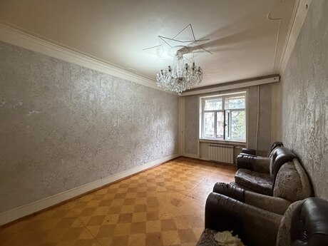 Elan №6587344 - Bakı, Bakıxanov q., 4 otaqlı, 100 m², 2/9 mərtəbə