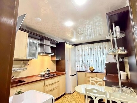 Объявление №6587727 - Баку, м. Элмляр Академиясы, 4-комн., 120 м², 6/9 этаж