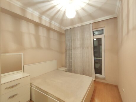 Объявление №6587819 - Баку, м. 20 января, 2-комн., 50 м², 3/19 этаж