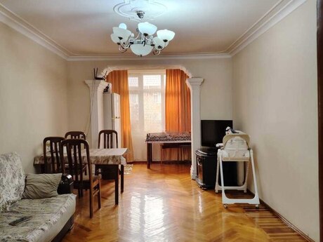 Объявление №6587818 - Баку, м. Элмляр Академиясы, 3-комн., 75 м², 5/5 этаж