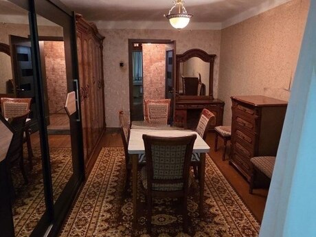 Elan №6587883 - Bakı, Qara Qarayev m., 3 otaqlı, 65 m², 4/5 mərtəbə