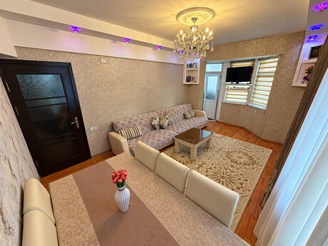 Elan №6588244 - Bakı, Şah İsmayıl Xətai m., 3 otaqlı, 70 m², 14/18 mərtəbə