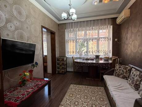 Elan №6585331 - Bakı, Nərimanov r., 2 otaqlı, 45 m², 2/3 mərtəbə
