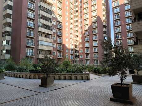 Elan №6588581 - Bakı, 28 May m., 3 otaqlı, 130 m², 14/15 mərtəbə