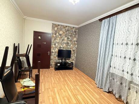 Объявление №6588907 - Баку, м. Ази Асланов, 2-комн., 45 м², 3/5 этаж