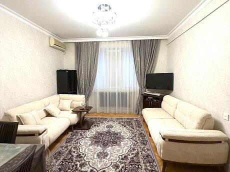 Elan №6589072 - Bakı, 28 May m., 3 otaqlı, 70 m², 2/4 mərtəbə
