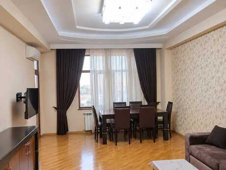 Объявление №6589435 - Баку, Хатаинский р., 3-комн., 150 м², 10/16 этаж