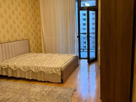 Elan №6589462 - Bakı, 28 May m., 3 otaqlı, 130 m², 7/17 mərtəbə