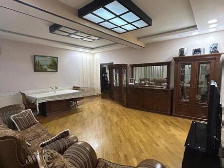 Elan №6589688 - Bakı, Şah İsmayıl Xətai m., 3 otaqlı, 123 m², 2/16 mərtəbə