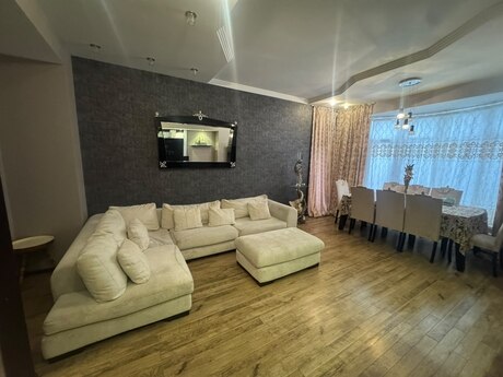 Объявление №6589802 - Баку, м. Кероглу, 3-комн., 130 м², 13/22 этаж