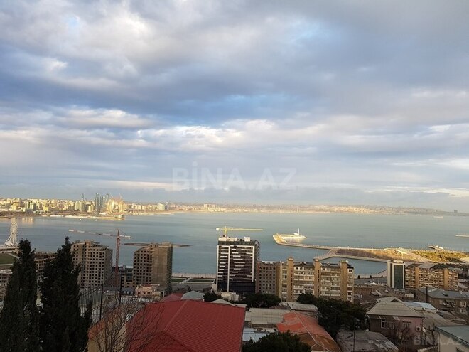 7 otaqlı həyət evi/bağ evi - Səbail r. - 750 m² (5)