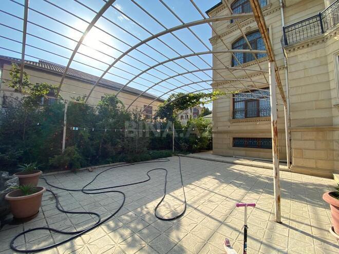 8-комн. дом/дача - пос. Бадамдар - 800 м² (20)