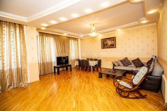 Продаётся 6-комн. дом/дача 460 м², пос. Бадамдар, photo 11 from 28