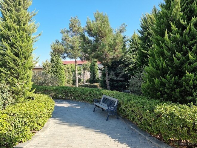 8-комн. дом/дача - пос. Бильгях - 500 м² (2)