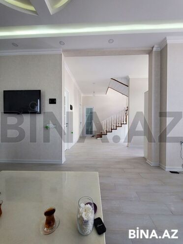 6 otaqlı həyət evi/bağ evi - Qəbələ - 200 m² (17)