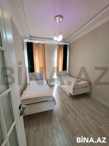 6 otaqlı həyət evi/bağ evi - Qəbələ - 200 m² (21)