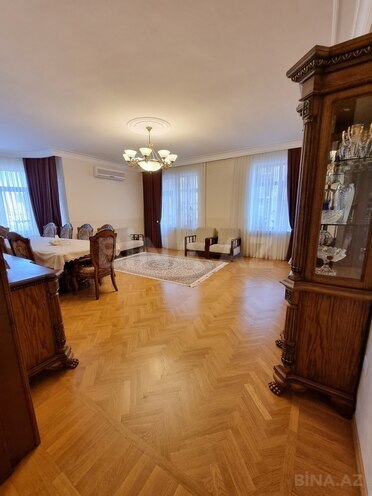 Продаётся 4-комн. новостройка 171 м², Насиминский  р., photo 11 from 32