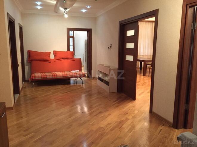 5 otaqlı həyət evi/bağ evi - Bakıxanov q. - 220 m² (7)