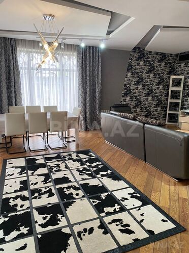 6 otaqlı həyət evi/bağ evi - Şüvəlan q. - 350 m² (23)